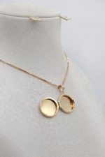 اویز طلا قاب عکس گرد طرح Love - Image 2