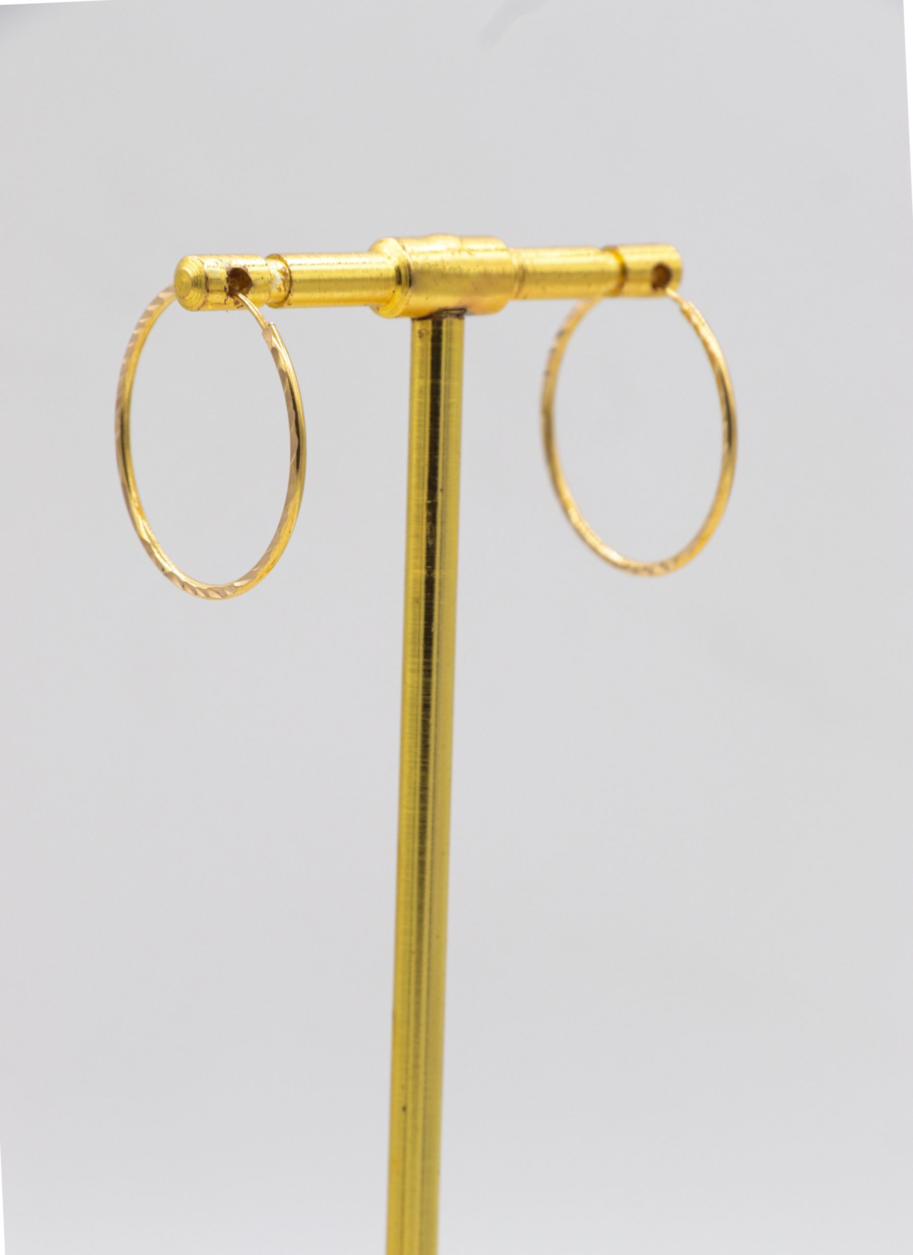 IMG_6678 copy گوشواره حلقه ای تراش خورده(سایز بزرگ) - Image 1