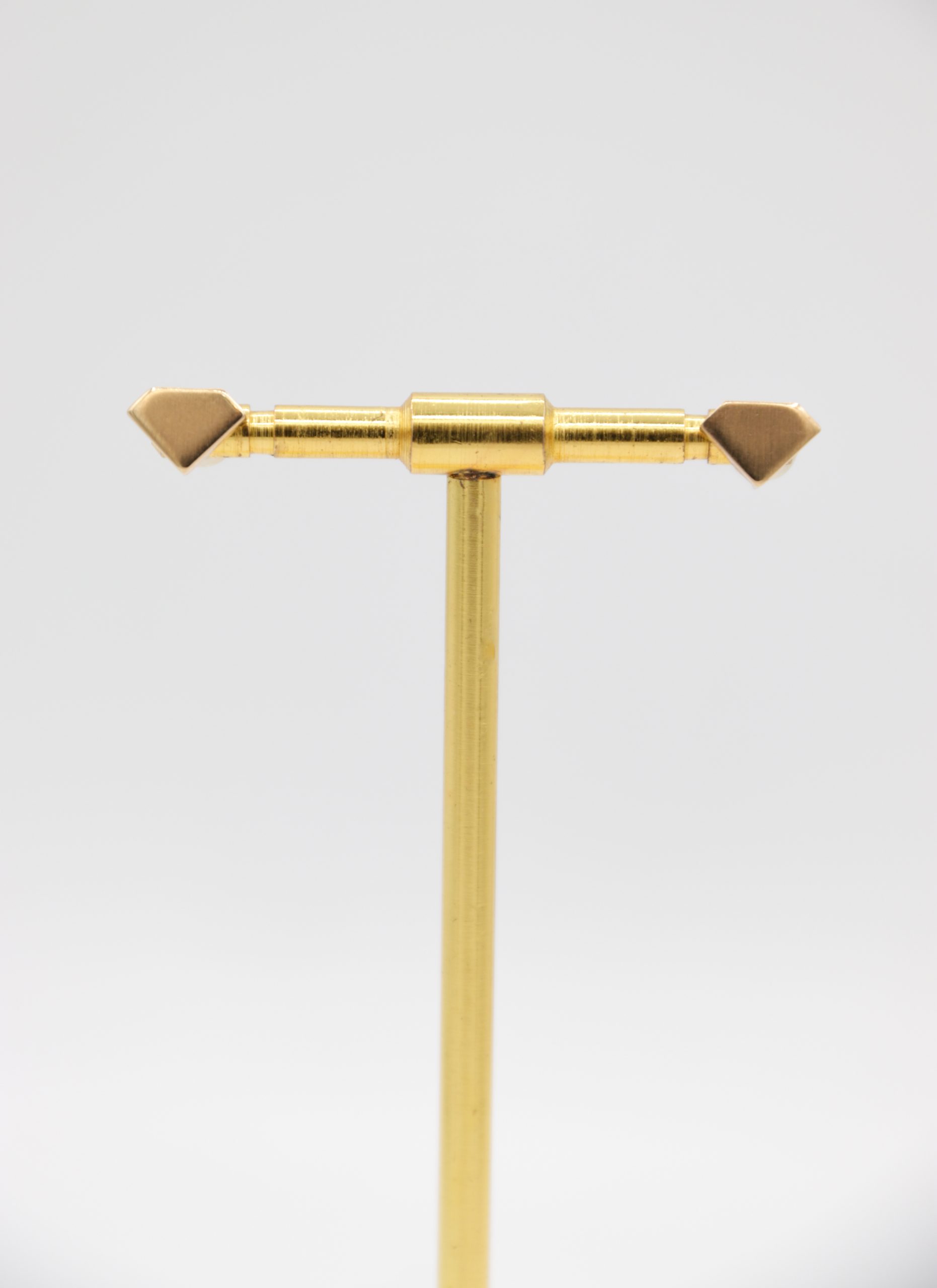 IMG_7254 copy گوشواره میخی الماس - Image 1