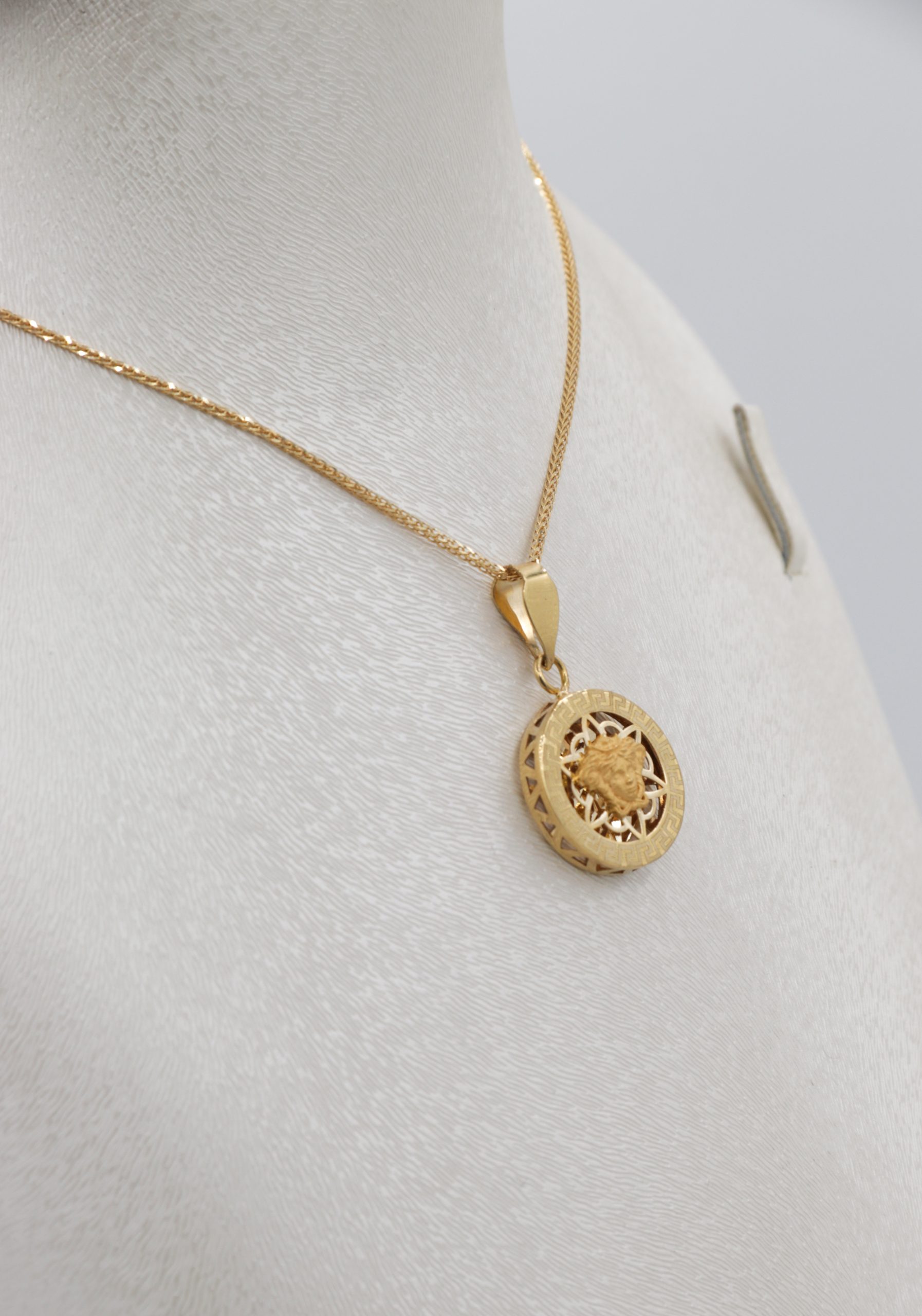 IMG_7374 copy آویز طلا ورساچ - Image 1