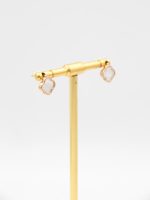 گوشواره ونکلیف سنگ سفید