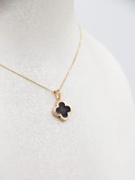 آویز طلا ونکلیف سنگ مشکی