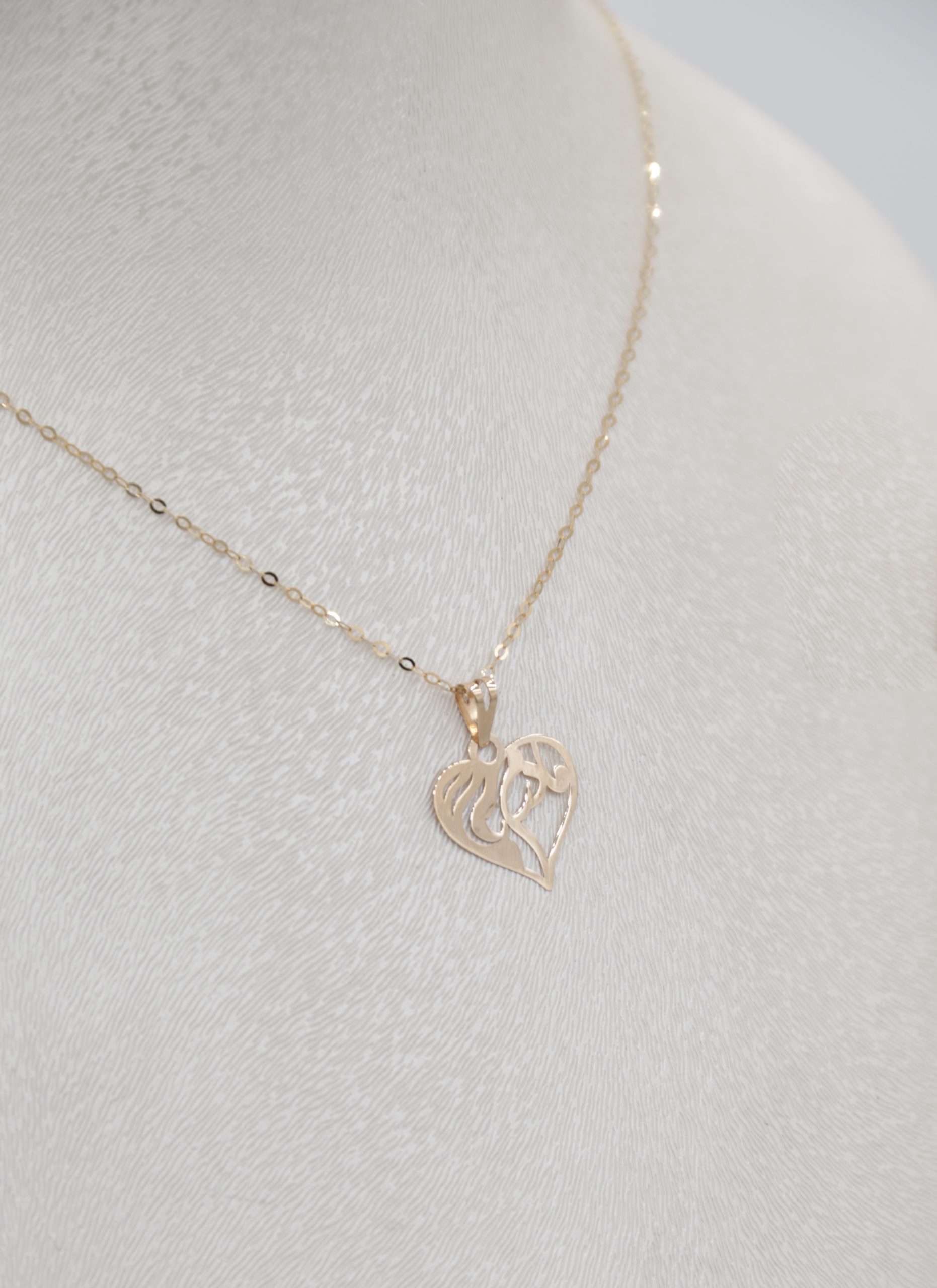 IMG_7757 copy آویز طلا لیزری مادر - Image 1